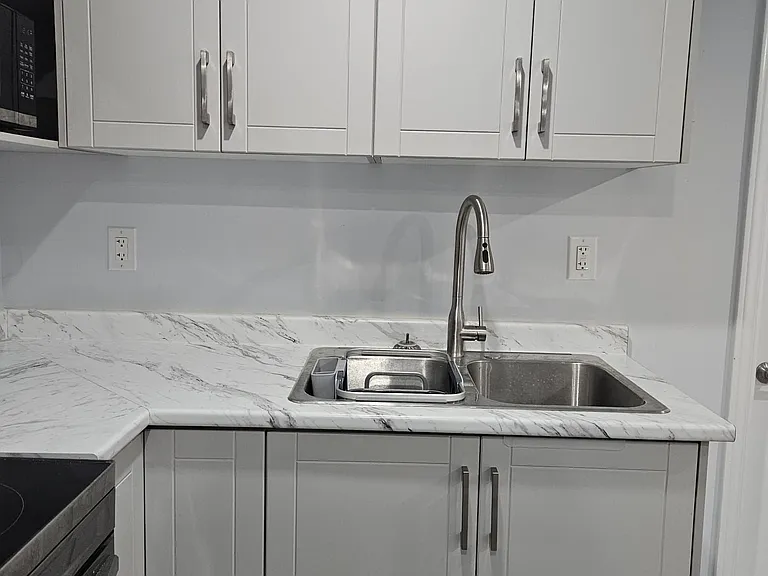 131 Lloyd Sanderson Dr — Photo 9
