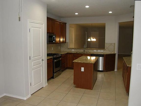 2nd image of 9503 Herons Grove Ln