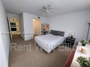 2640 S University Dr, Davie, FL 33328