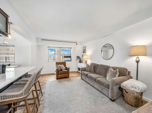 225 Adams St #15H, Brooklyn, NY 11201