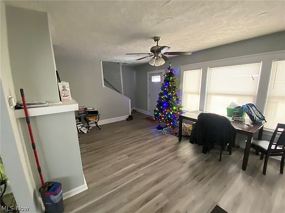 4th image of 3057 W 115th St