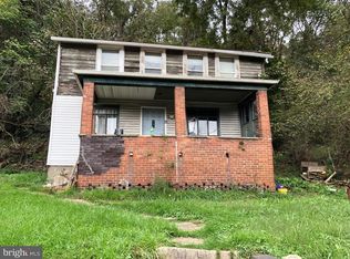 52 Natrona St, Natrona Heights, PA 15065