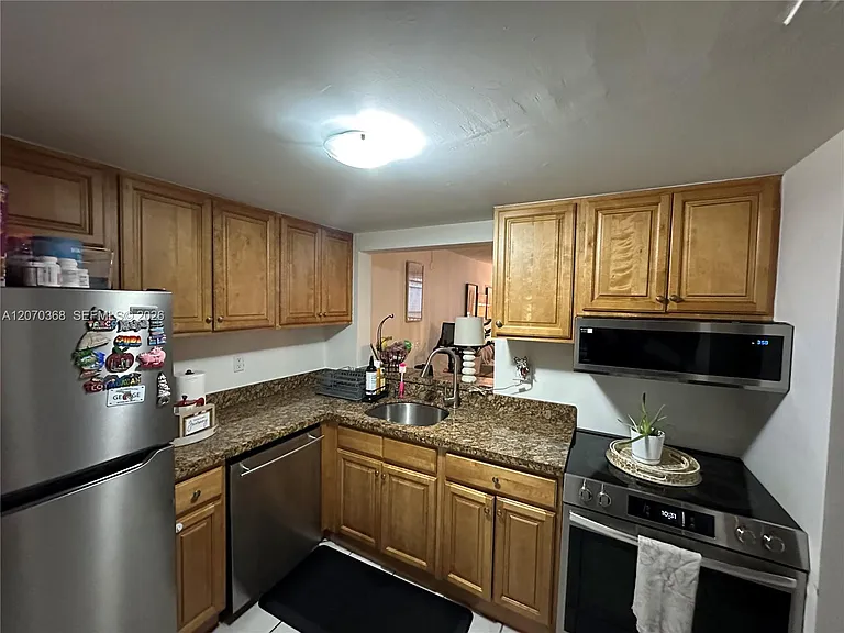 8600 SW 133rd Avenue Rd #209 — Photo 6