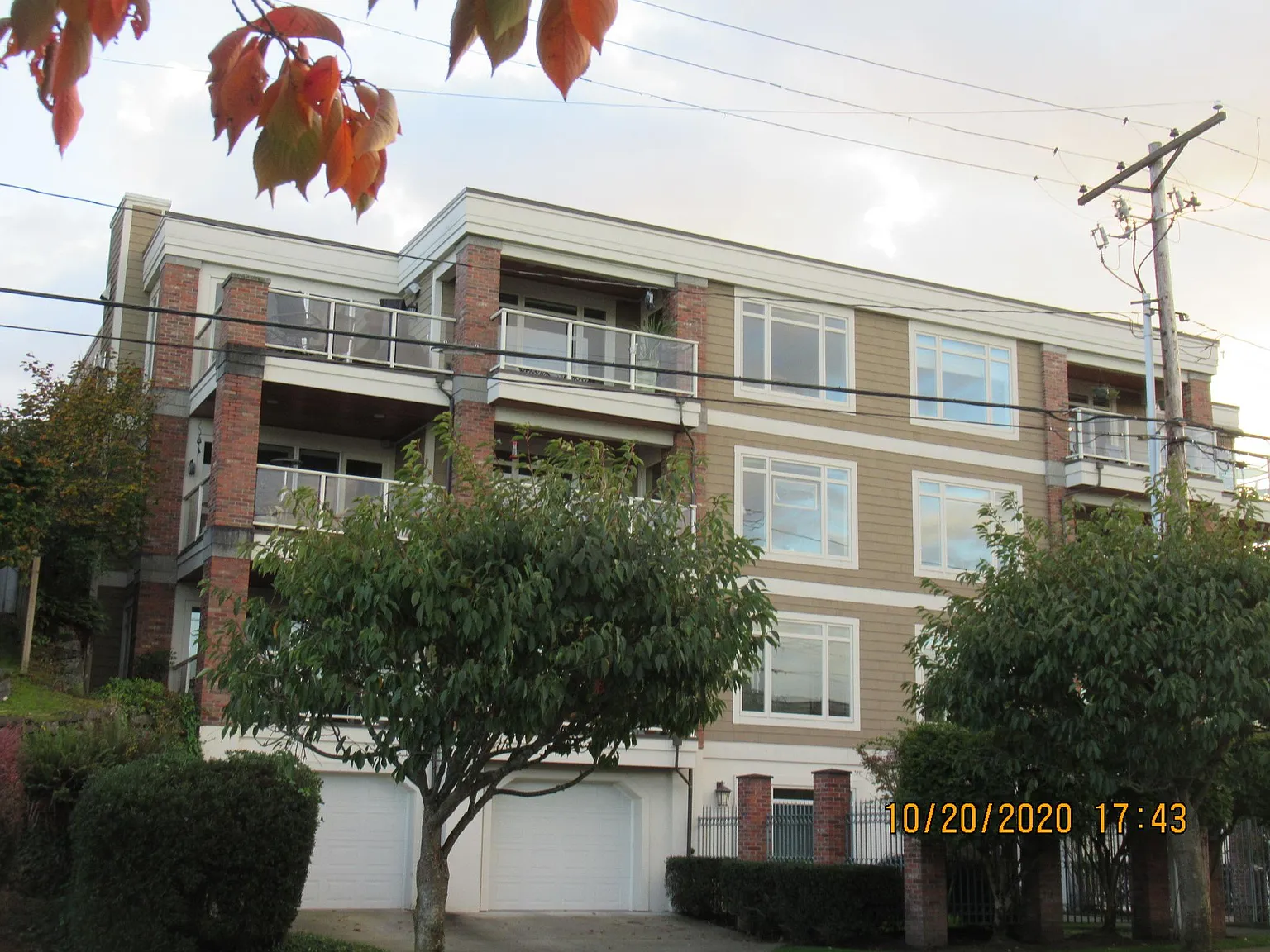 2316 N 31st St APT 401 photo 1