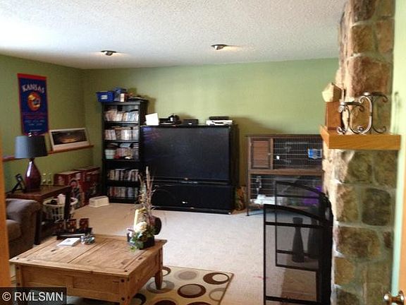 3rd image of 1017 Lacy Ln