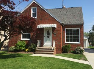 4510 Grantwood Dr, Parma, OH 44134