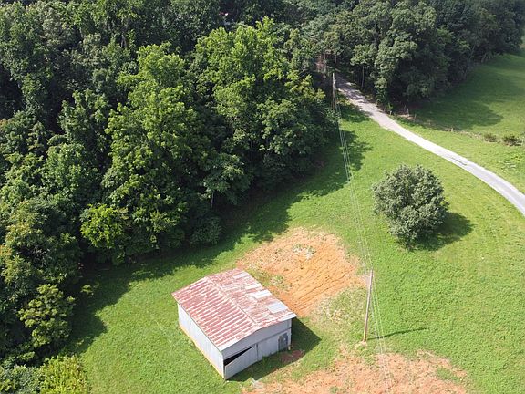 3rd image of 3583 Hardy Rd