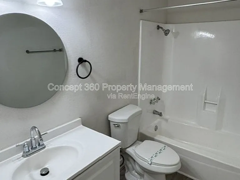 9840 Cedar St #9 — Photo 17