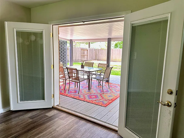 5515 Darnell St — Photo 31