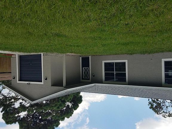 2nd image of 2110 SW Brisbane Street