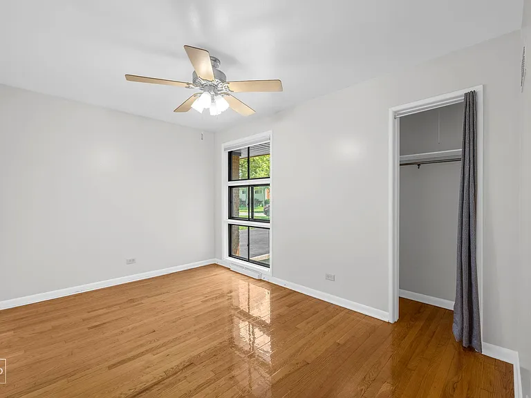 413 E Atwater Ave — Photo 24