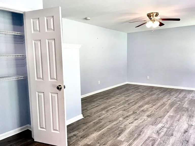 263 N Fuquay Springs Ave — Photo 10