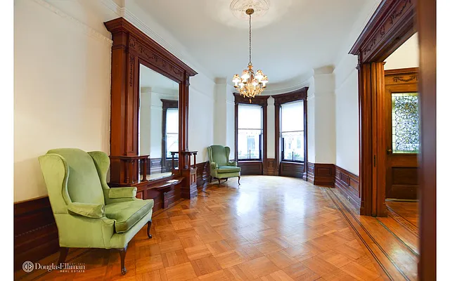 Rented by Douglas Elliman | media 19