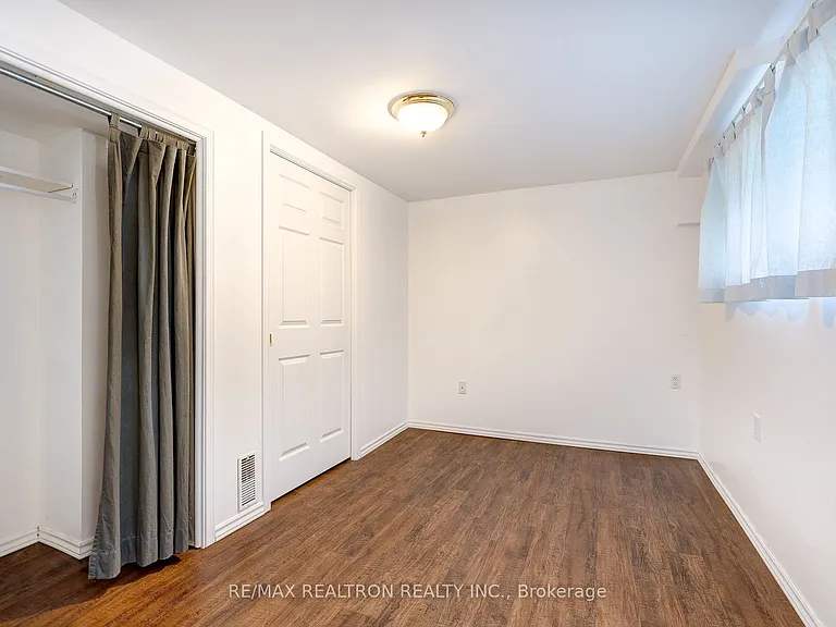 80 Harlandale Ave #LOWER — Photo 9