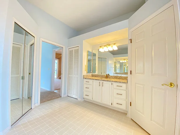 3708 Molona Dr — Photo 13