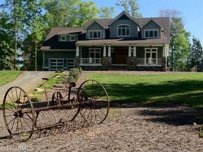 2437 Neelie Rd, Yadkinville, NC, 27055
