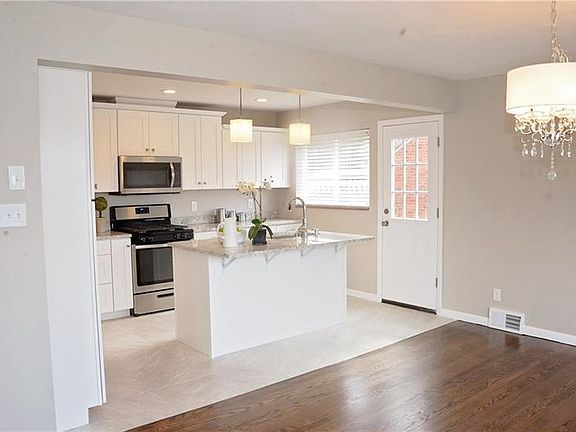4th image of 821 Macarthur Dr