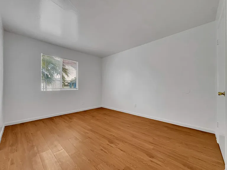 2905 E Monroe St #2 — Photo 12