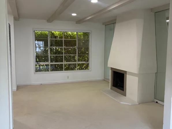 12304 Montana Ave #12304, Los Angeles, CA 90049