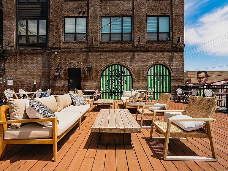 15_Langham_PoolDeck