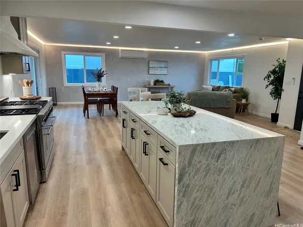 1540 Akake Pl, Kailua, HI 96734