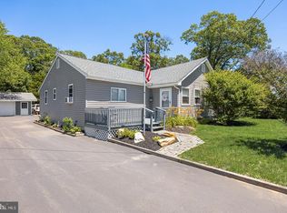 155 W Hampton St, Pemberton, NJ 08068