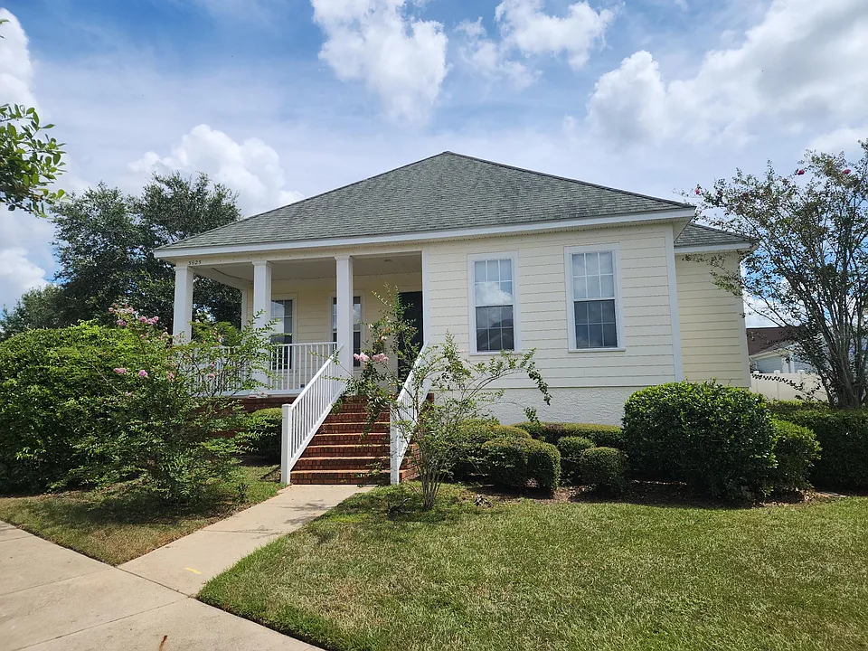 3625 Longfellow Rd