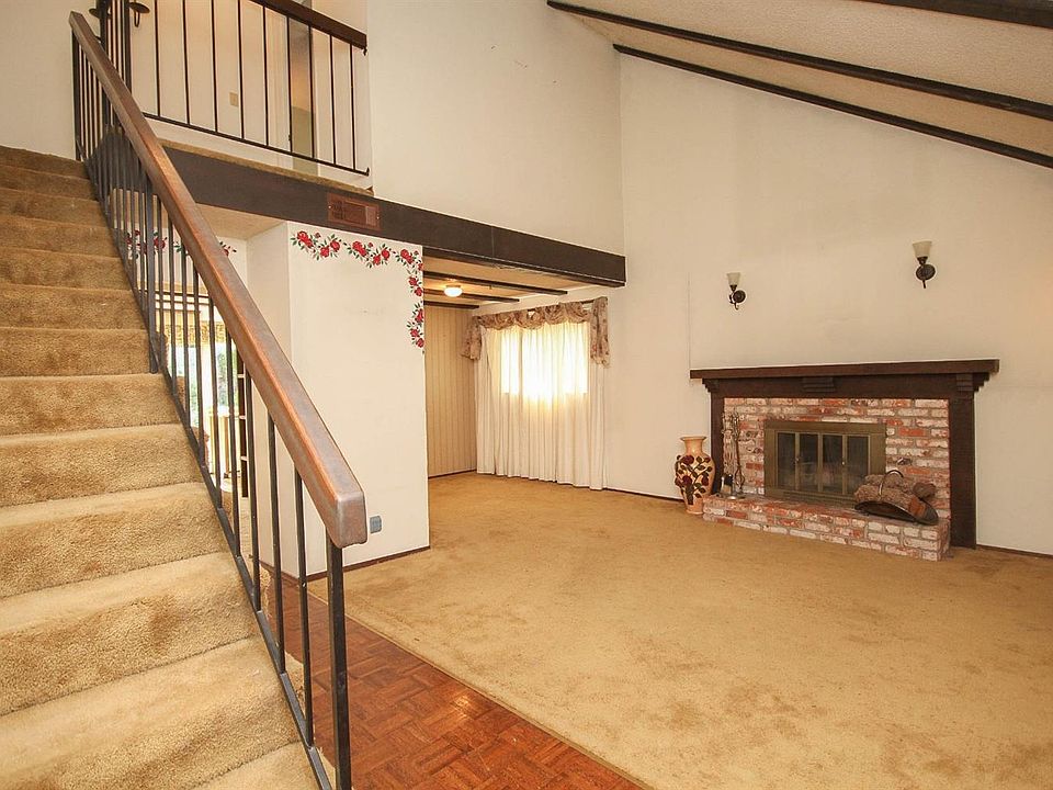 1st image of 627 Duncan Dr