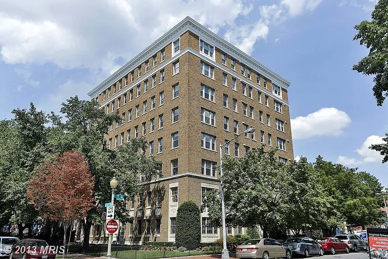 1621 T St NW APT T1 photo 1