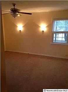4th image of 444 Woodbine St