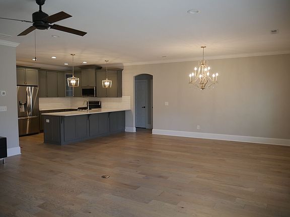4th image of 5235 Shoal Creek Ln