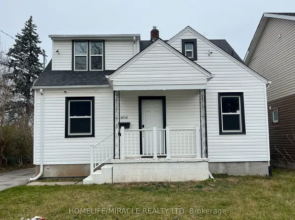 5659 Robinson St, Niagara Falls, ON L2G 2B1