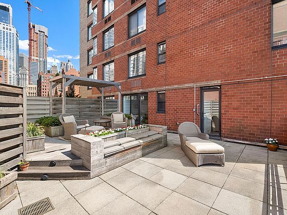 2nd image of 377 Rector Pl APT 14B