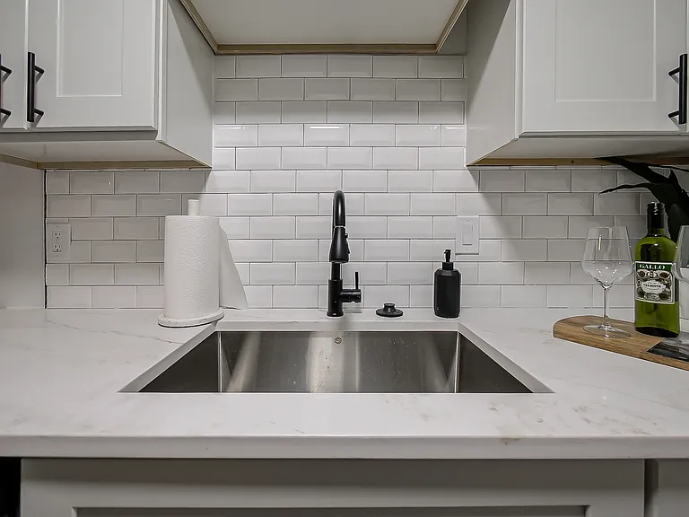 All New Luxury Living In Plymouth — Photo 98