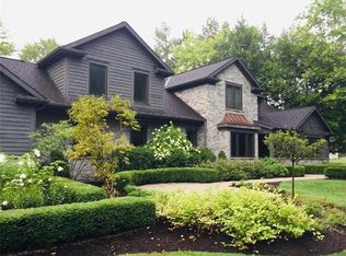 29600 Edgedale Rd, Pepper Pike, OH 44124