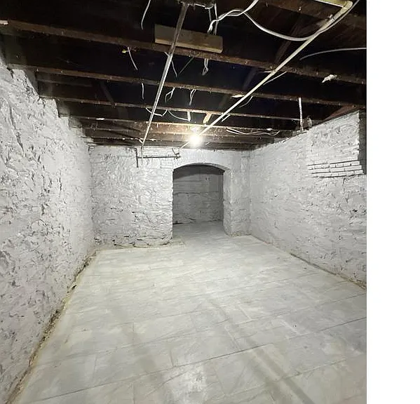 3400 Edmondson Ave — Photo 8