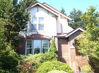 1244 NE 88th St, Seattle, WA 98115