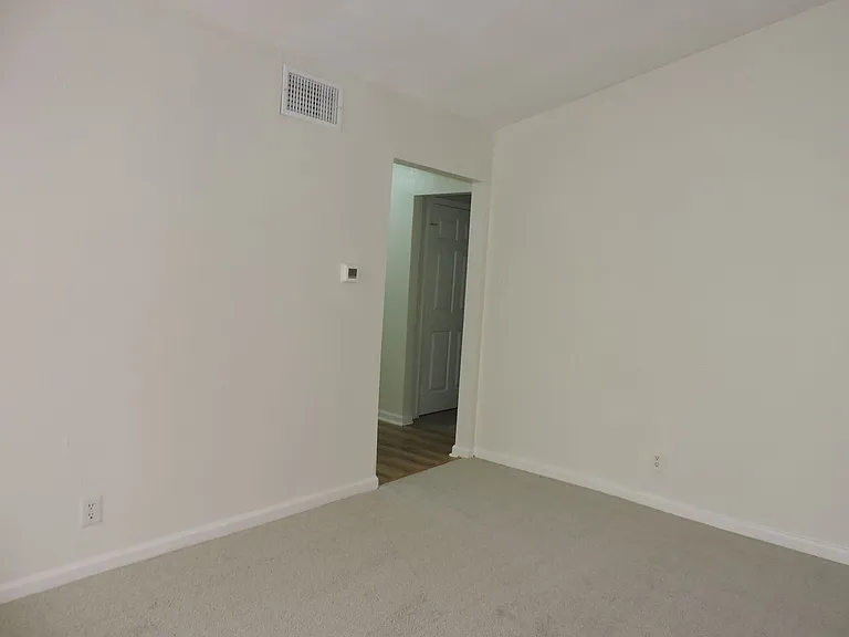 1625 Chippeway Ln — Photo 13