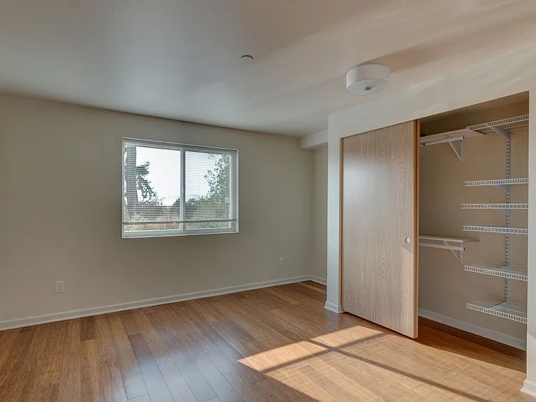 485 SW Bayshore Dr #D102 — Photo 9