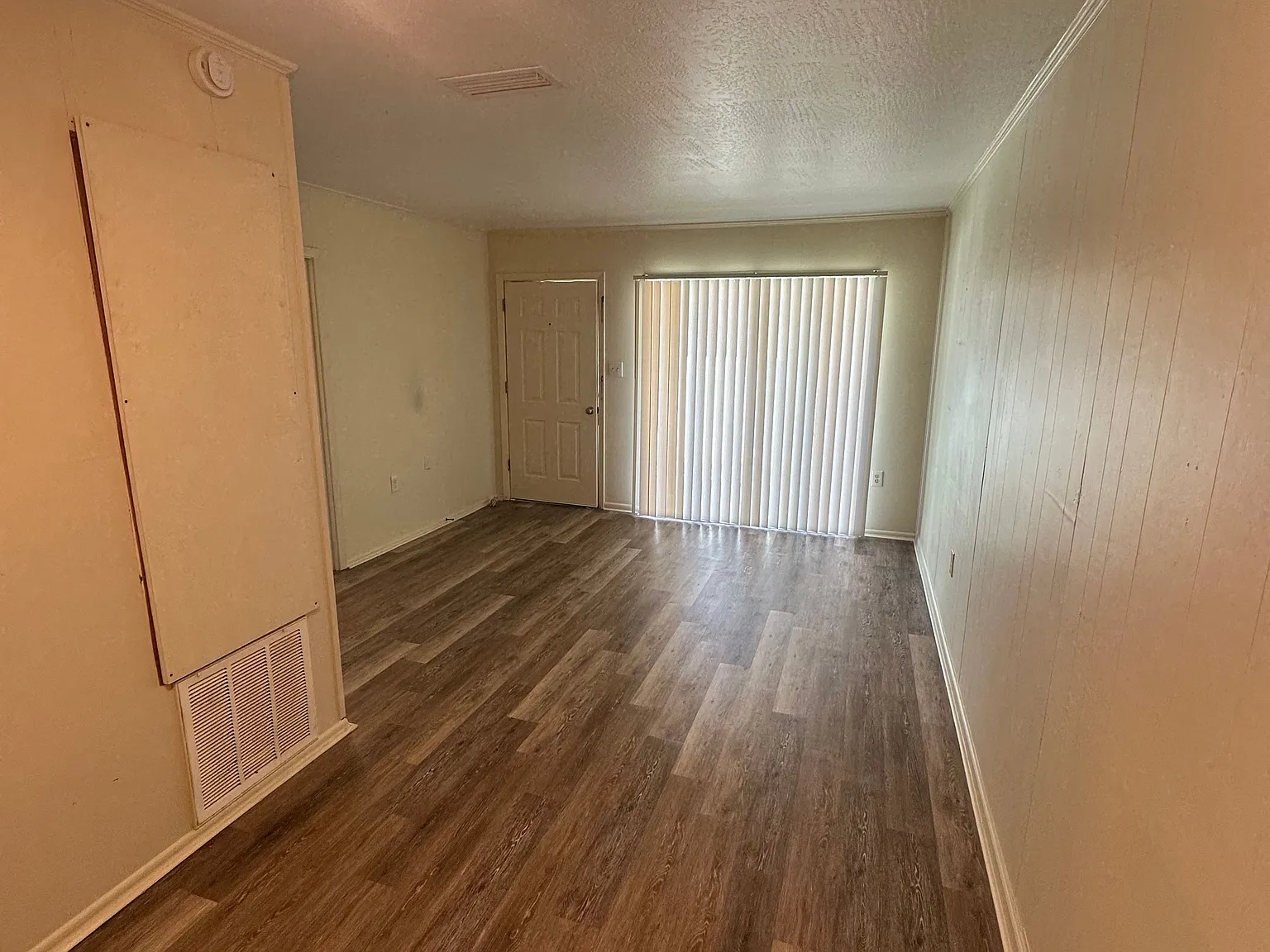 1 bed, 650 sqft, $700 — Photo 1