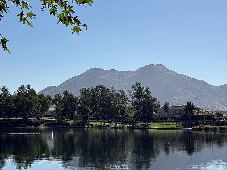 27949 Breakwater Ct — Photo 26
