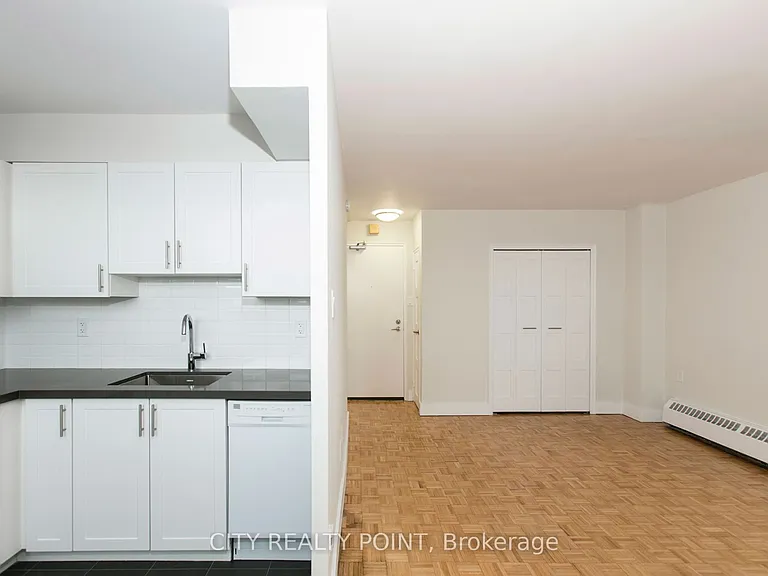 485 Huron St #305 — Photo 2