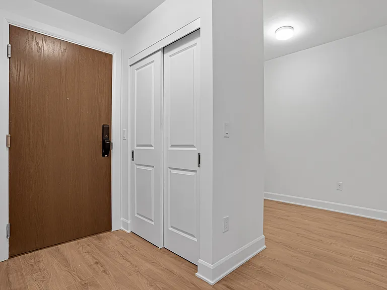 3240 William Coltson Ave — Photo 54