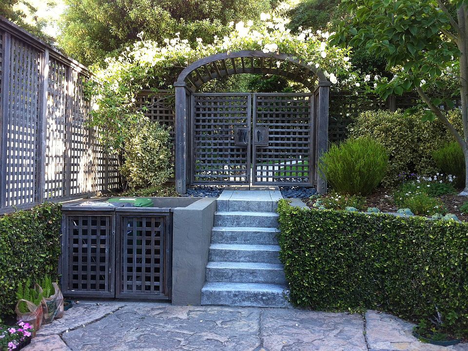 2nd image of 1109 Ashmount Ave