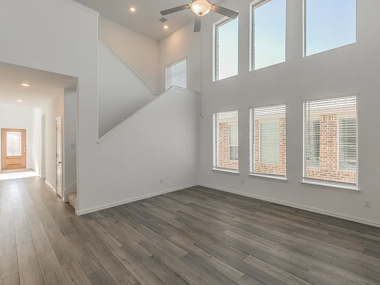 1275 Western Yarrow Ave — Photo 4