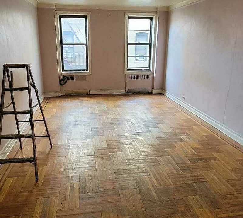 1st image of 240 E 18th St #3B