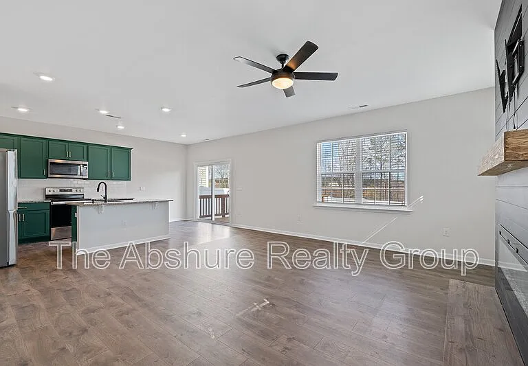 49 River Bank Rd — Photo 10