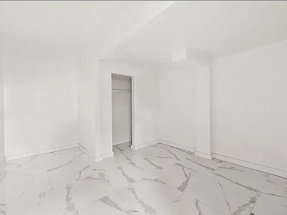 3rd image of 335 21st St APT 1A