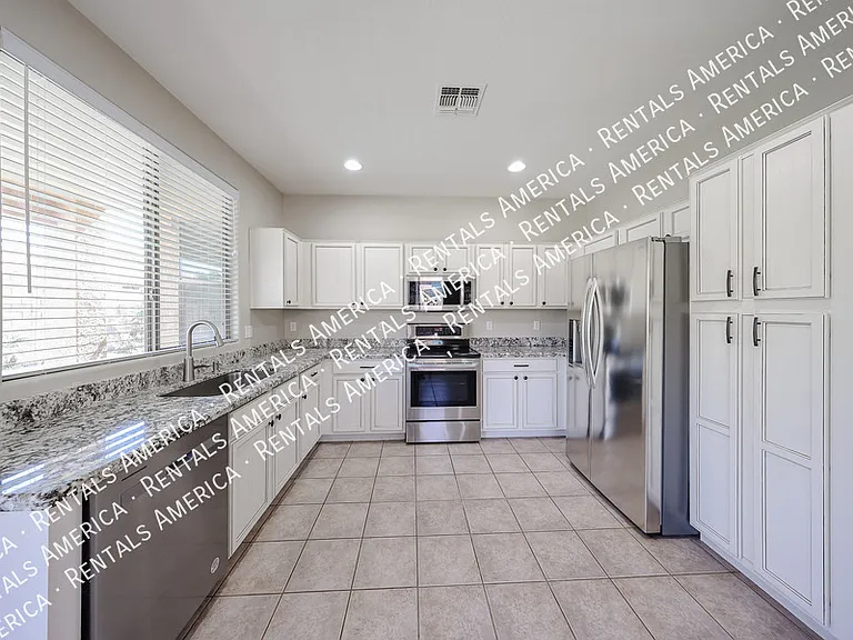 16926 W Nottingham Way — Photo 25