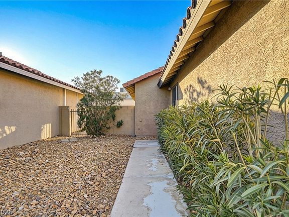 2nd image of 1040 Neil Armstrong Cir